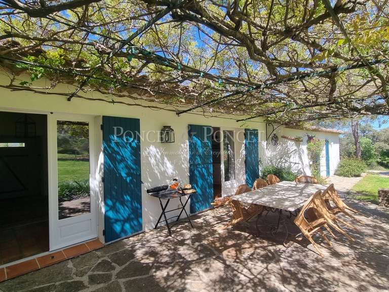 Property Saint-Tropez - 4 bedrooms - 200m²