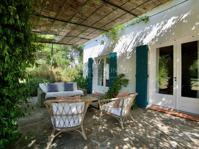 Property Saint-Tropez - 4 bedrooms - 200m²