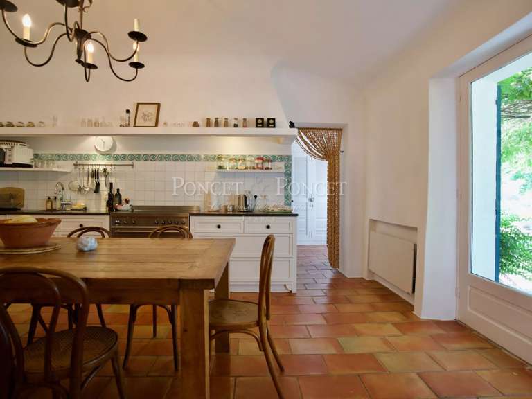 Property Saint-Tropez - 4 bedrooms - 200m²