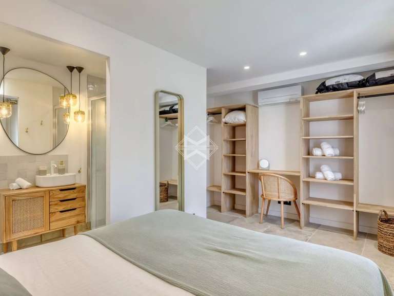 Property Saint-Tropez - 5 bedrooms - 163m²