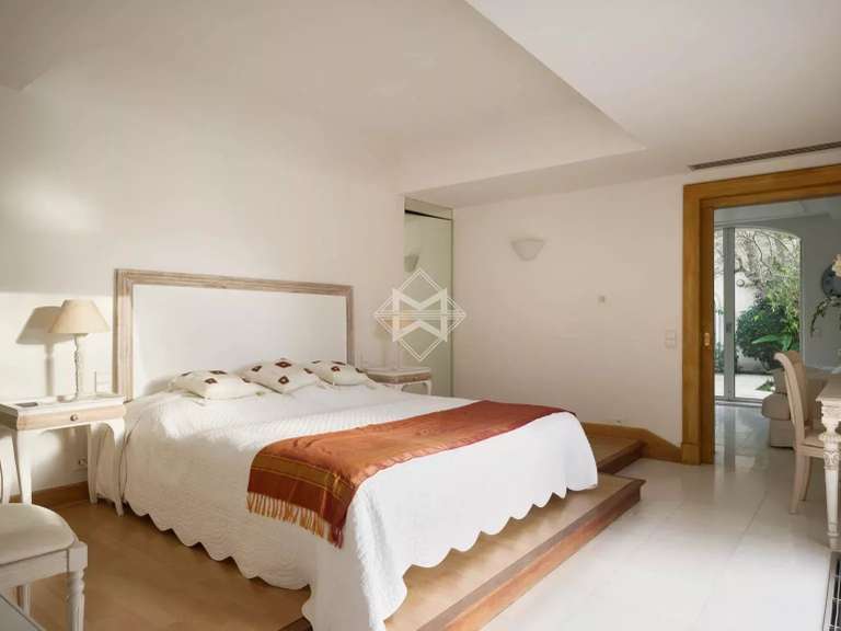 Property Saint-Tropez - 6 bedrooms - 350m²