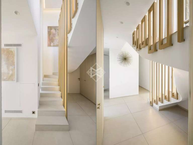 Property with Sea view Saint-Tropez - 5 bedrooms - 230m²