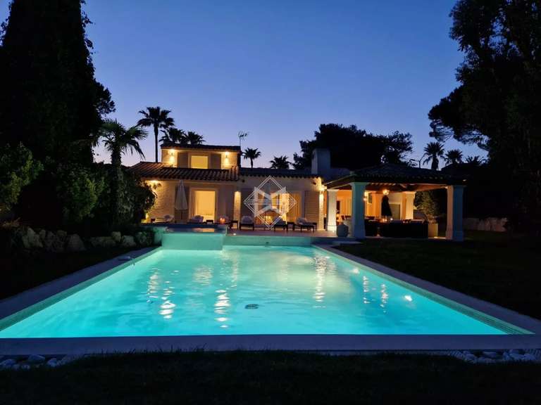 Propriété Saint-Tropez - 6 chambres - 200m²