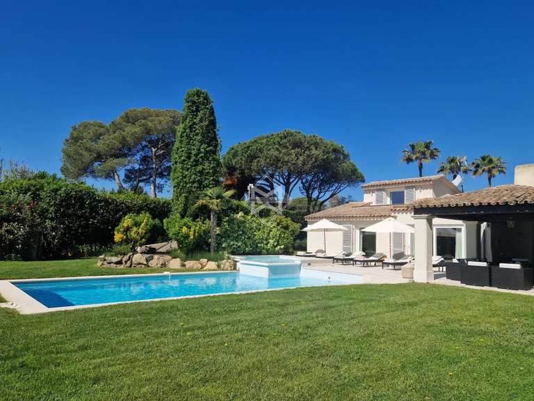 Propriété Saint-Tropez - 6 chambres - 200m²