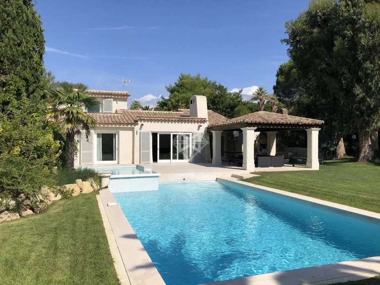 Propriété Saint-Tropez - 6 chambres - 200m²