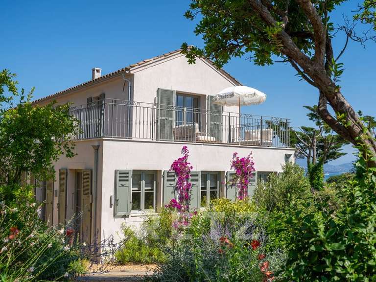 Propriété avec Vue sur mer Saint-Tropez - 5 chambres - 300m²