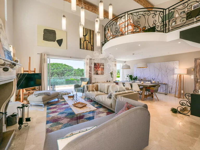 Villa Saint-Tropez - 3 bedrooms - 256m²
