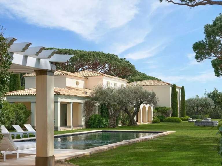Villa Saint-Tropez - 6 bedrooms - 389m²