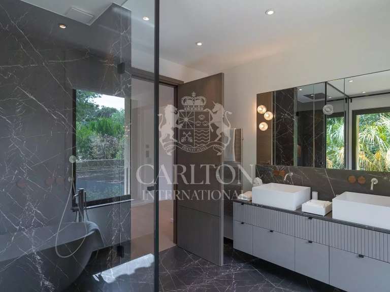 Villa Saint-Tropez - 9 bedrooms - 674m²