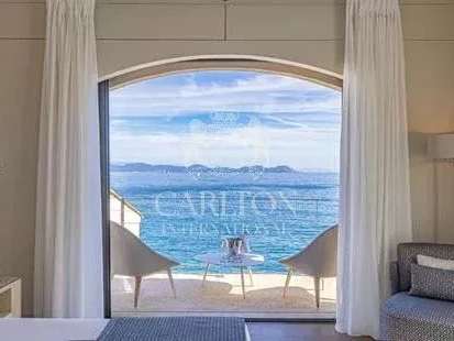 Villa Saint-Tropez - 6 bedrooms - 400m²