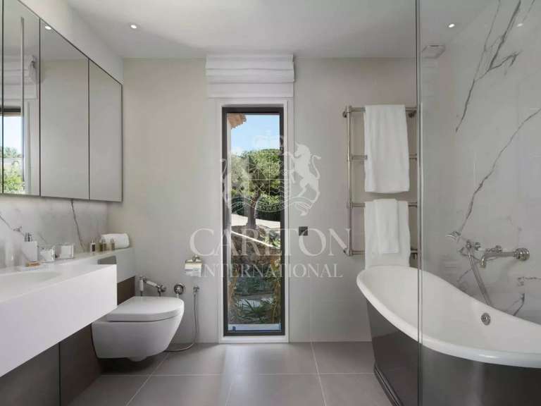 Villa Saint-Tropez - 6 bedrooms - 400m²