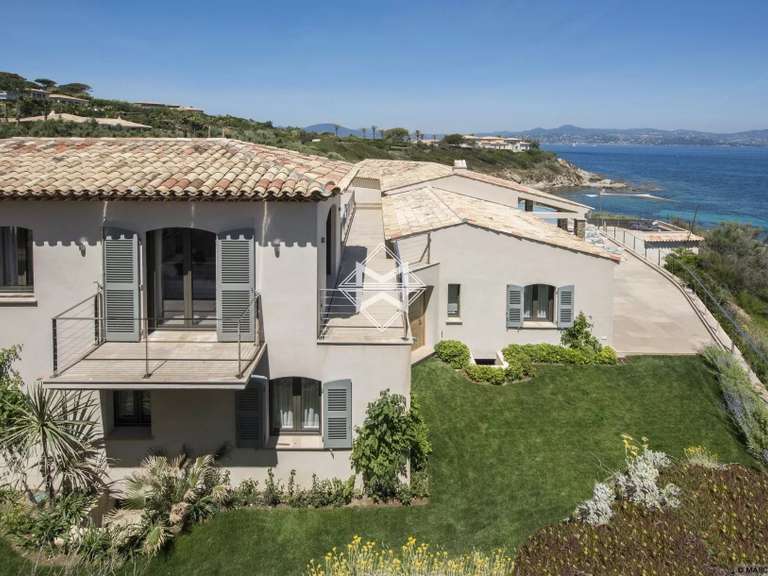 Villa Saint-Tropez - 6 bedrooms - 400m²