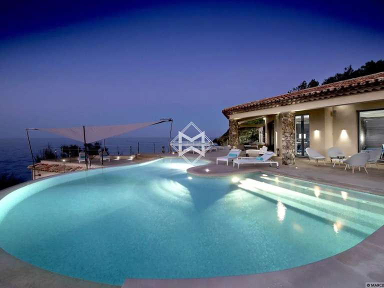 Villa Saint-Tropez - 6 bedrooms - 400m²