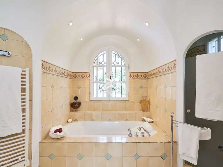 Villa Saint-Tropez - 7 chambres - 900m²