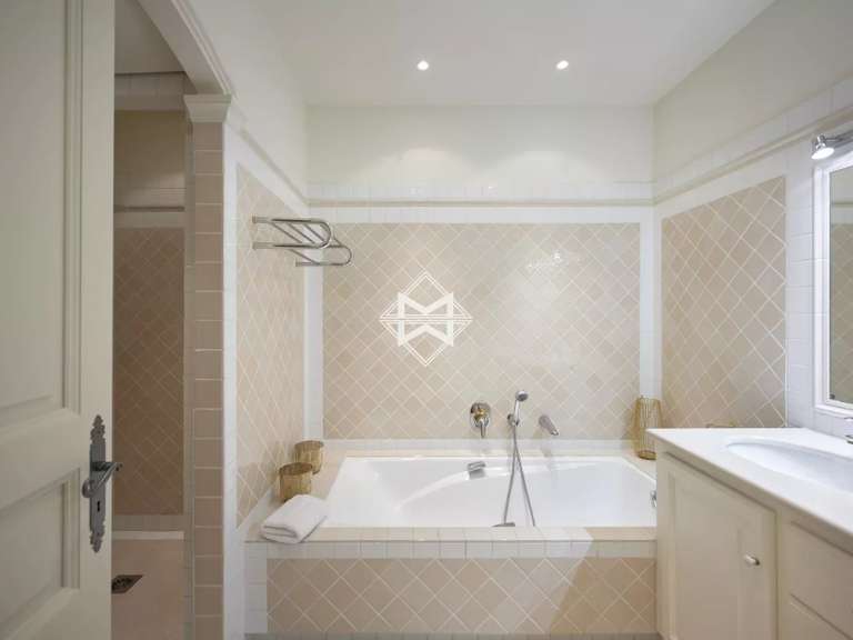 Villa with Sea view Saint-Tropez - 6 bedrooms - 250m²