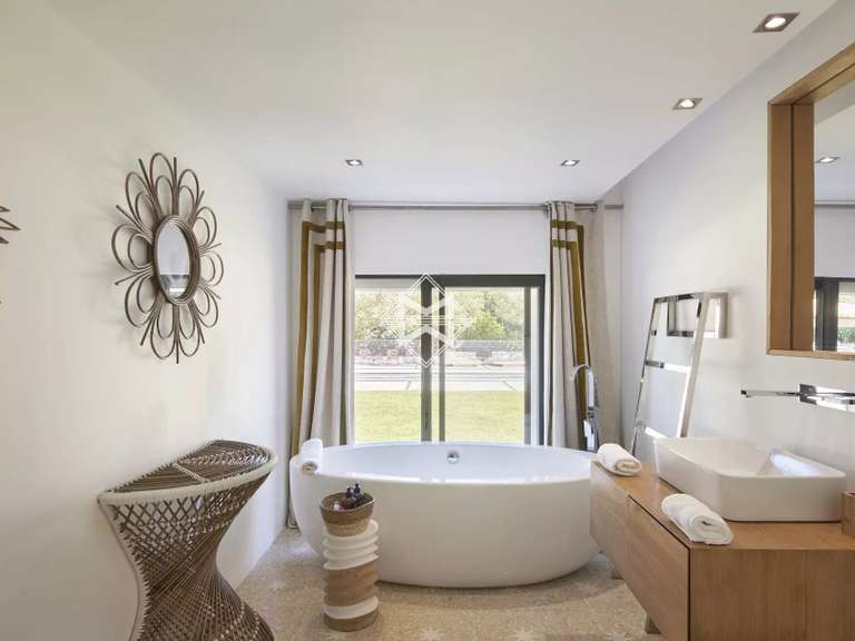 Villa Saint-Tropez - 9 bedrooms - 550m²