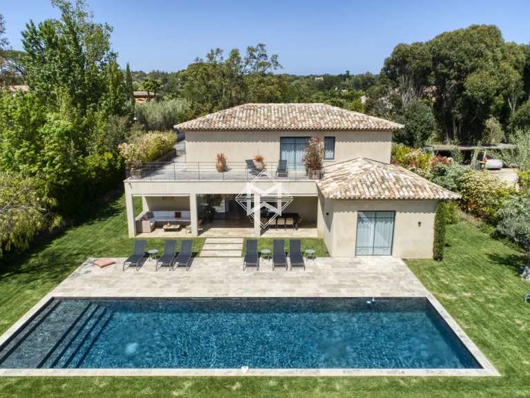 Villa Saint-Tropez - 5 bedrooms - 225m²