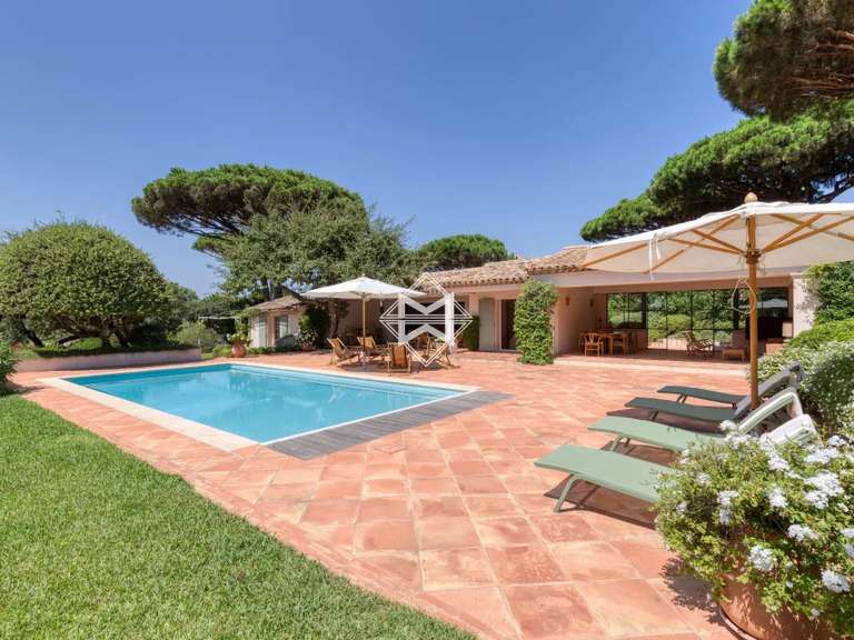 Villa Saint-Tropez - 6 bedrooms - 230m²