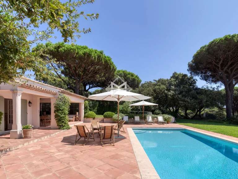 Villa Saint-Tropez - 6 bedrooms - 230m²