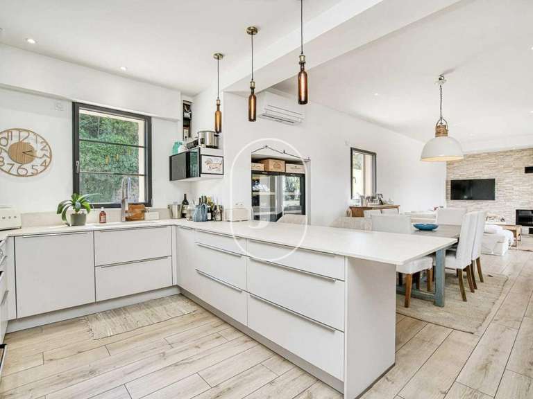 Villa with Sea view Saint-Tropez - 4 bedrooms - 170m²