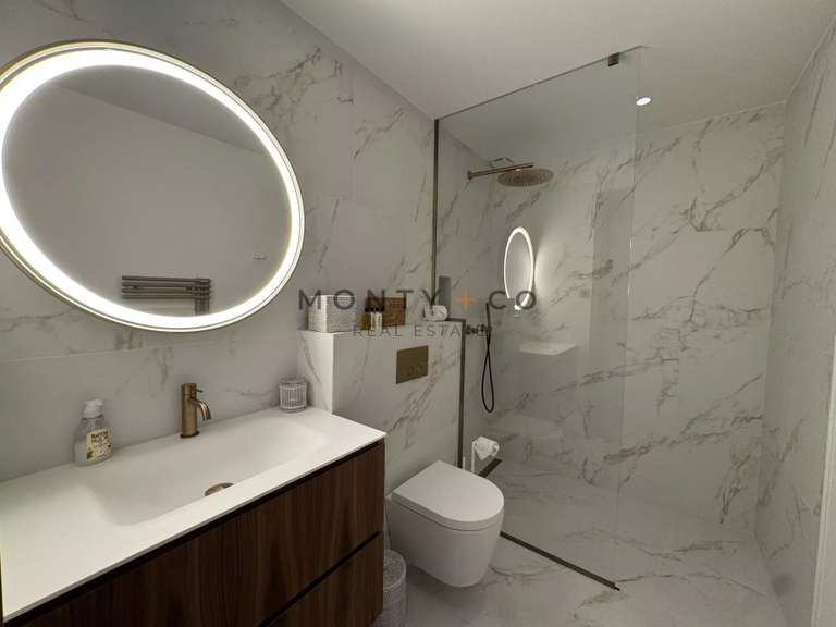 Villa Saint-Tropez - 5 bedrooms - 245m²