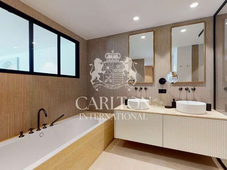 Villa Saint-Tropez - 6 bedrooms - 610m²