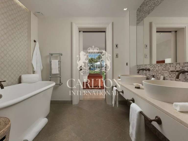 Villa with Sea view Saint-Tropez - 8 bedrooms - 450m²