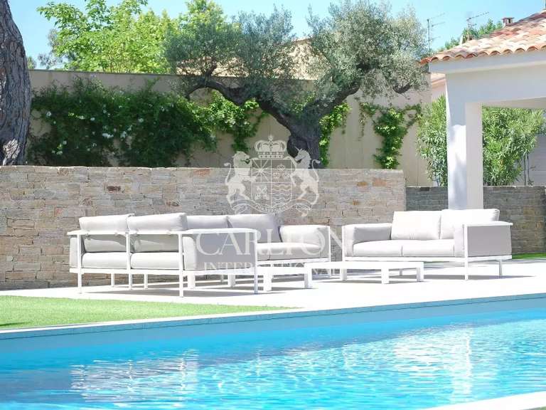 Villa Saint-Tropez - 5 bedrooms - 325m²