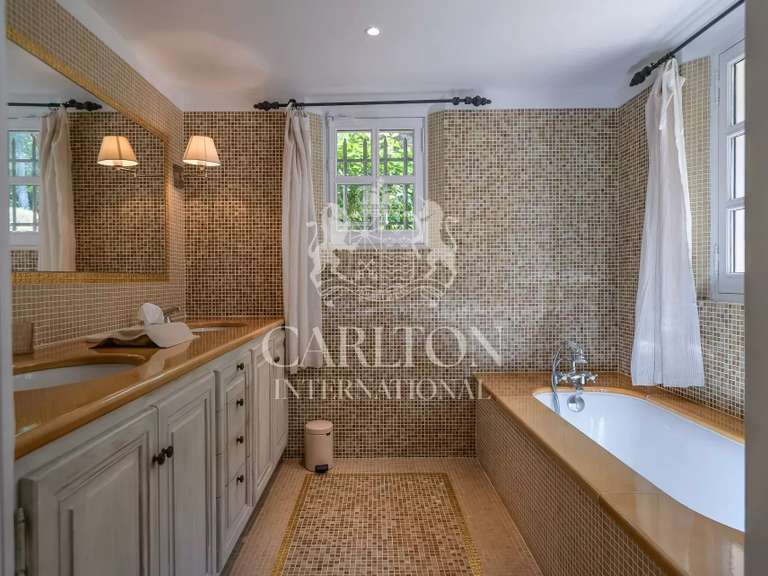 Villa avec Vue sur mer Saint-Tropez - 6 chambres - 400m²