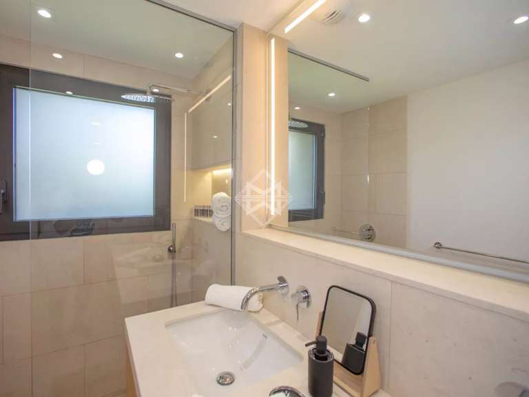 Villa Saint-Tropez - 5 bedrooms - 220m²