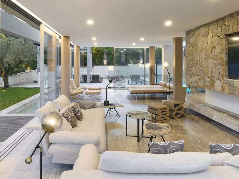 Villa Saint-Tropez - 5 bedrooms - 310m²