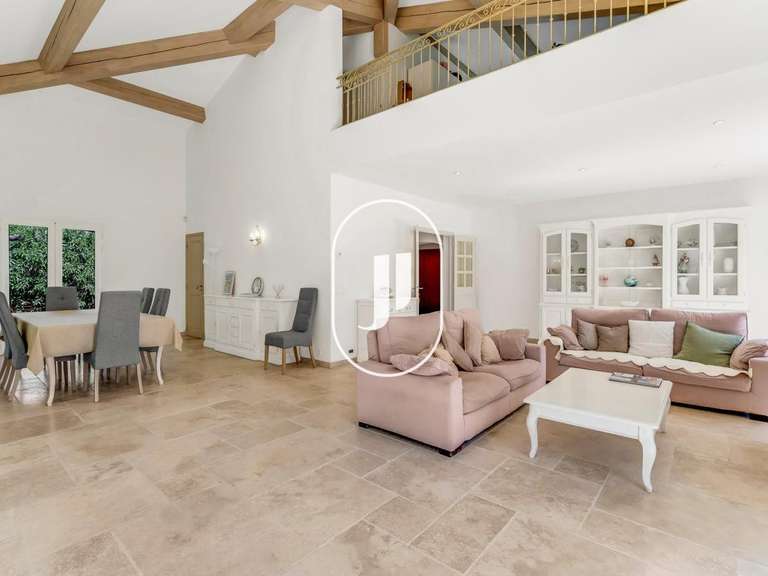 Villa Saint-Tropez - 6 bedrooms - 235m²