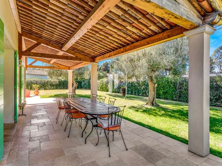 Villa Saint-Tropez - 6 bedrooms - 315m²