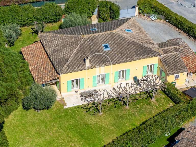Villa Saint-Tropez - 6 bedrooms - 315m²