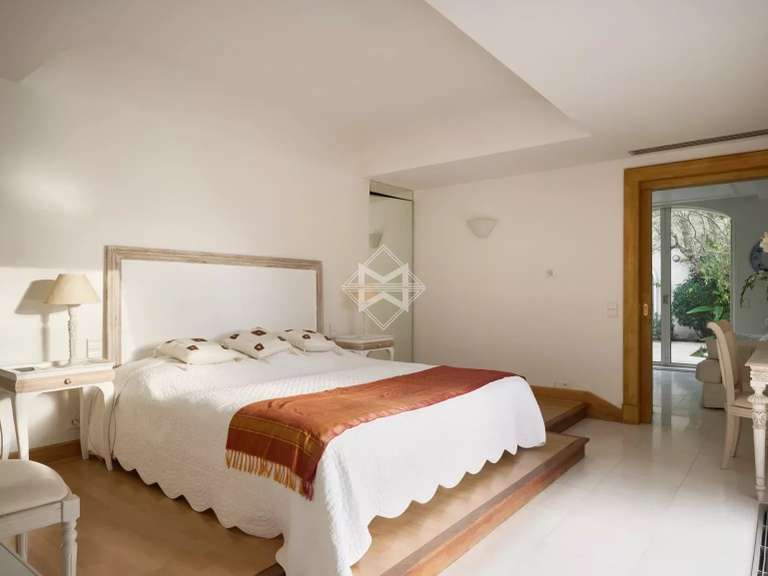 Villa Saint-Tropez - 6 bedrooms - 434m²