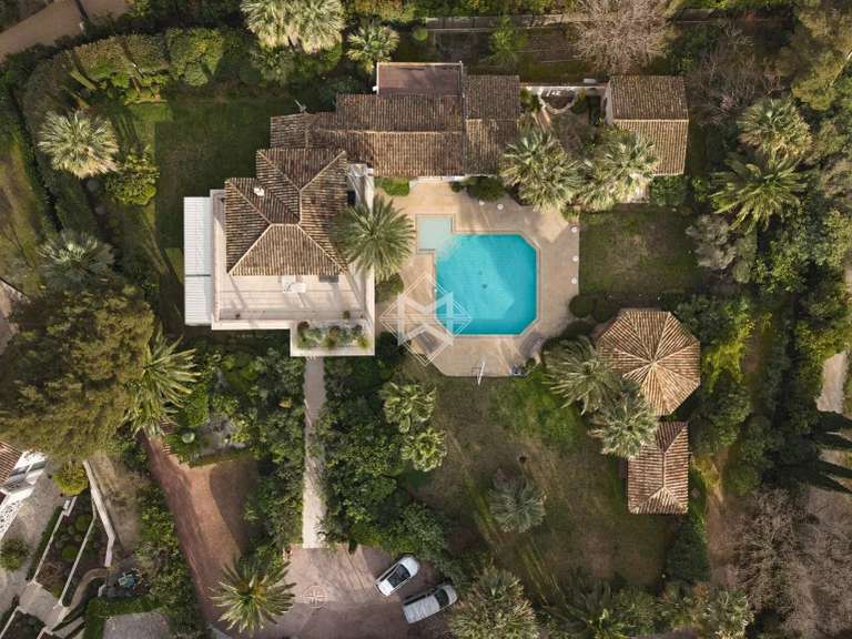 Villa Saint-Tropez - 6 bedrooms - 434m²