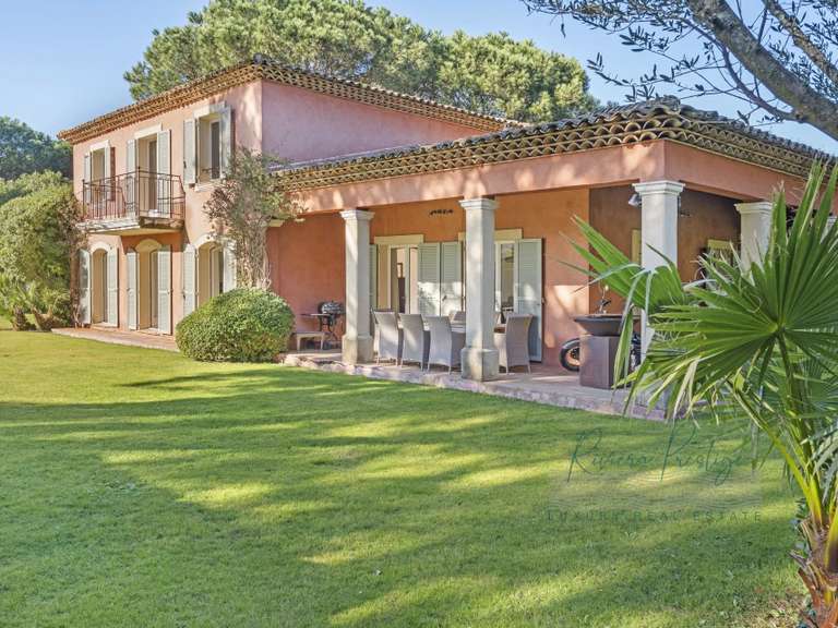 Villa Saint-Tropez - 4 bedrooms - 300m²