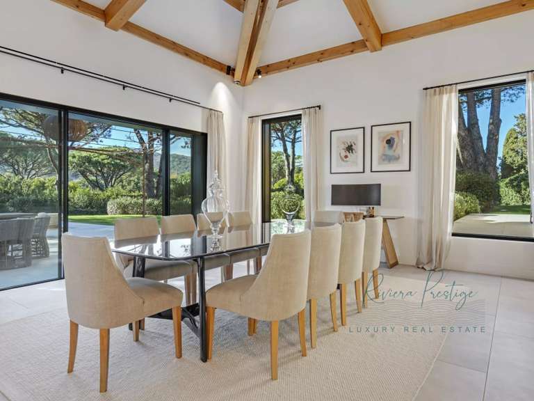 Villa Saint-Tropez - 5 bedrooms - 330m²