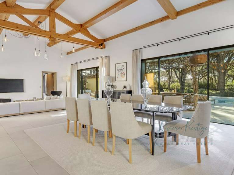 Villa Saint-Tropez - 5 bedrooms - 330m²