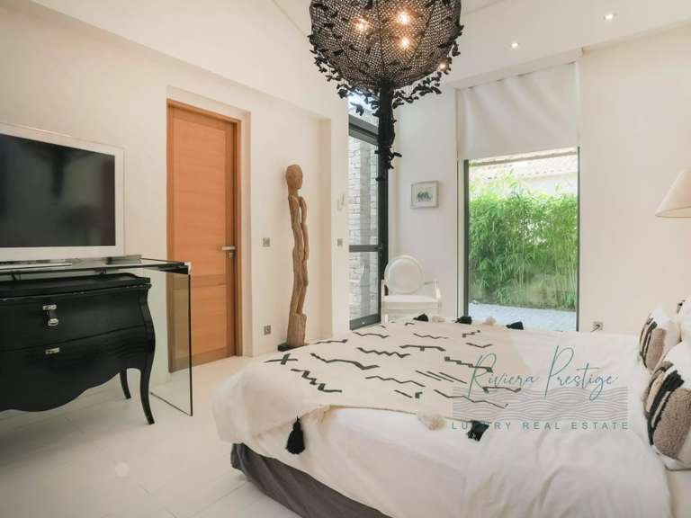 Villa Saint-Tropez - 5 bedrooms - 386m²