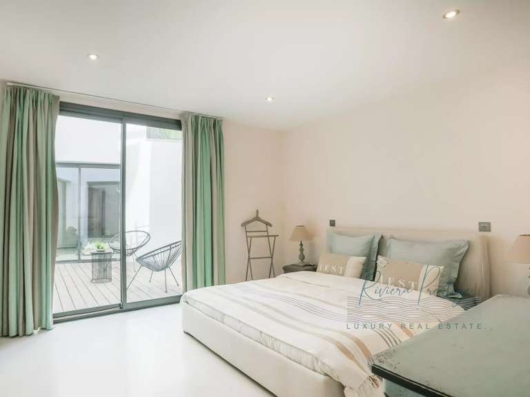 Villa Saint-Tropez - 5 bedrooms - 386m²