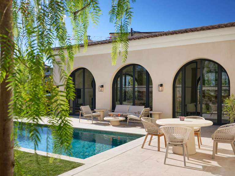 Villa Saint-Tropez - 5 bedrooms - 1026m²
