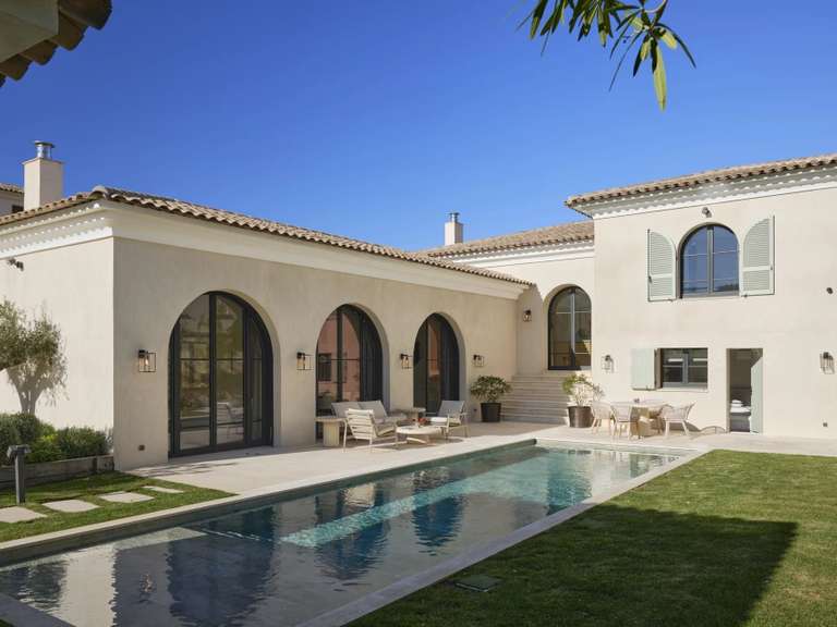 Villa Saint-Tropez - 5 bedrooms - 1026m²