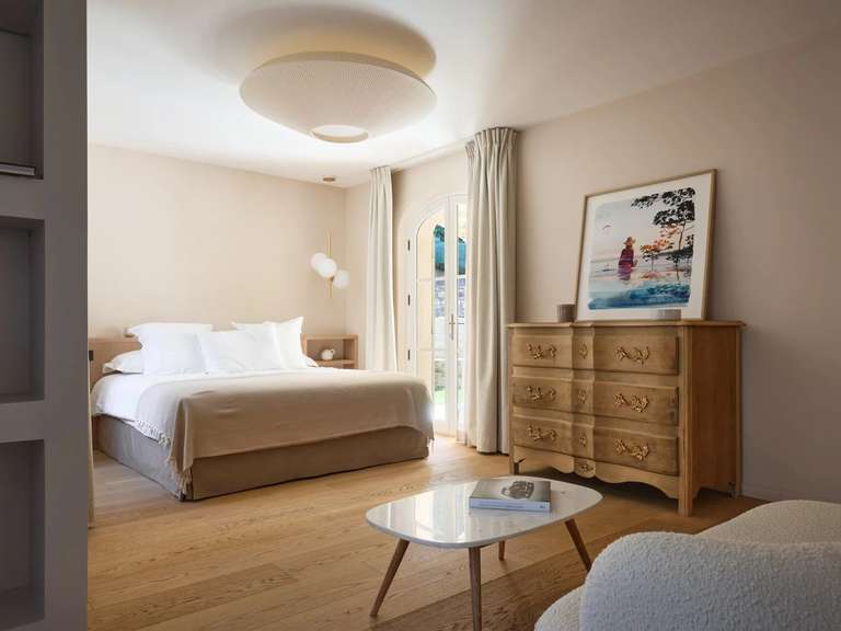 Villa Saint-Tropez - 5 bedrooms - 285m²