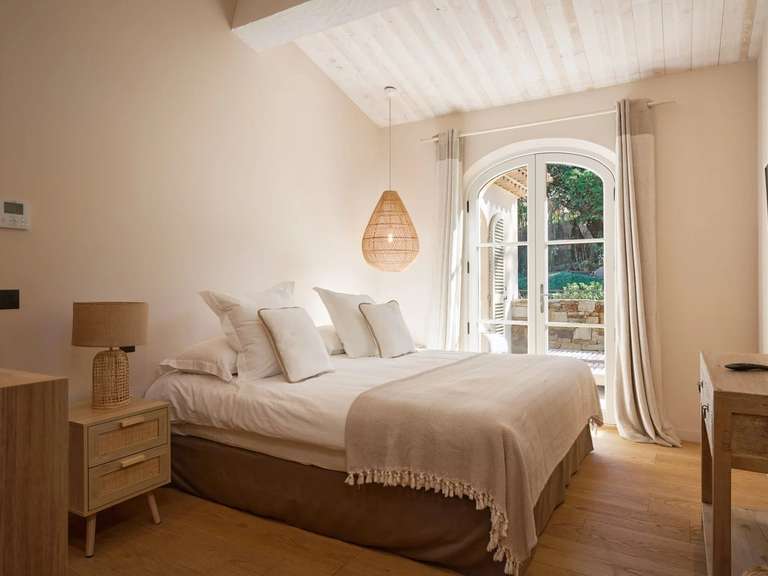 Villa Saint-Tropez - 5 bedrooms - 285m²