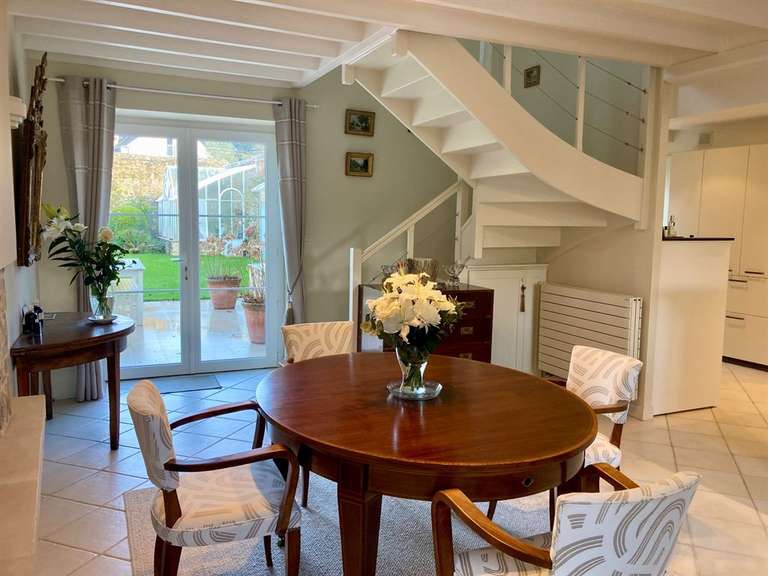 Maison Saint-Vaast-la-Hougue - 4 chambres - 212m²