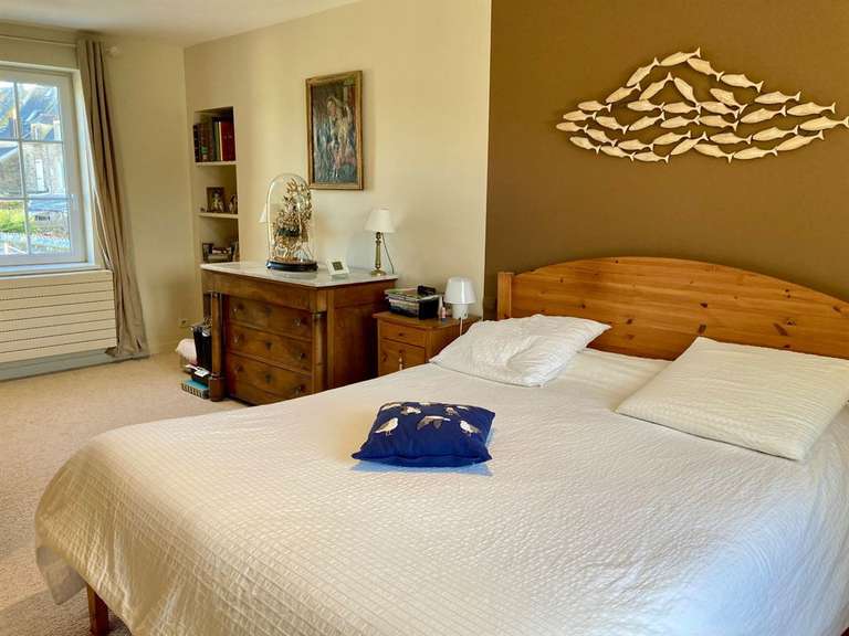 Maison Saint-Vaast-la-Hougue - 4 chambres - 212m²