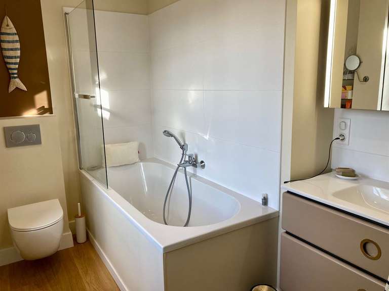 Maison Saint-Vaast-la-Hougue - 4 chambres - 212m²