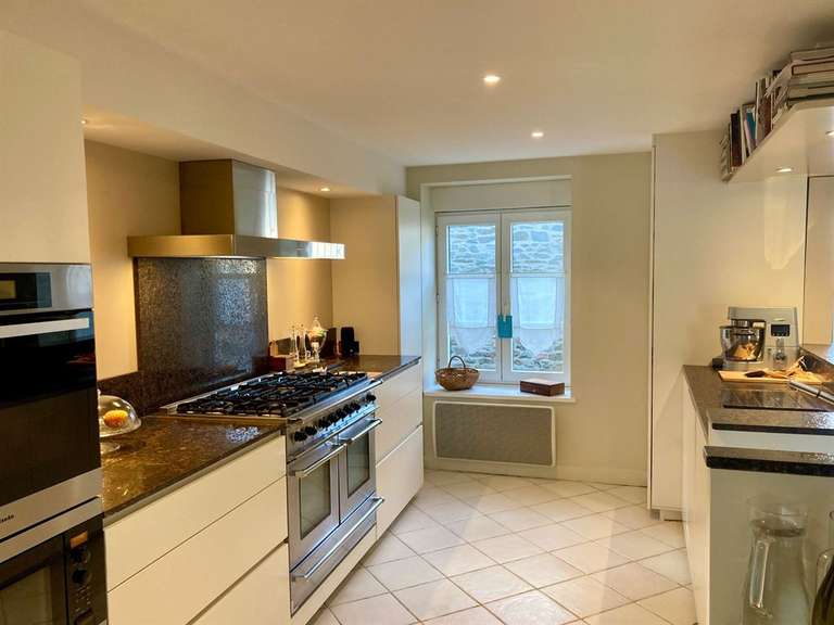 Maison Saint-Vaast-la-Hougue - 4 chambres - 212m²