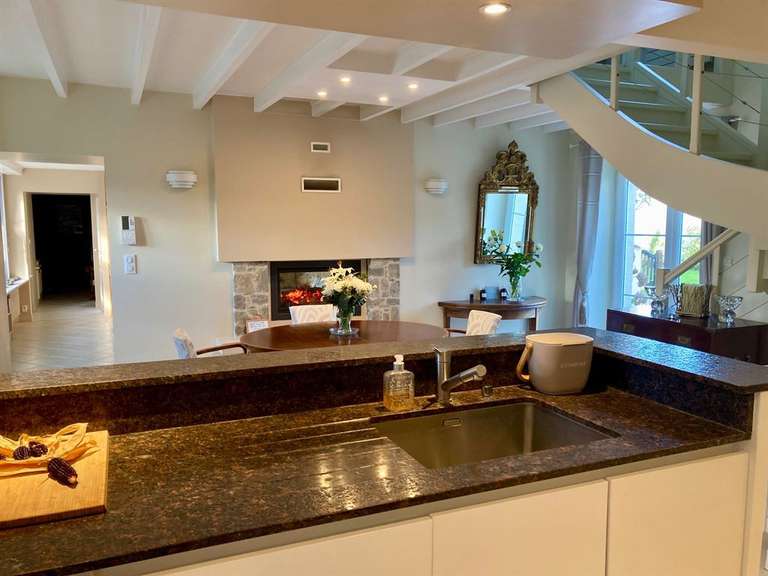 Maison Saint-Vaast-la-Hougue - 4 chambres - 212m²